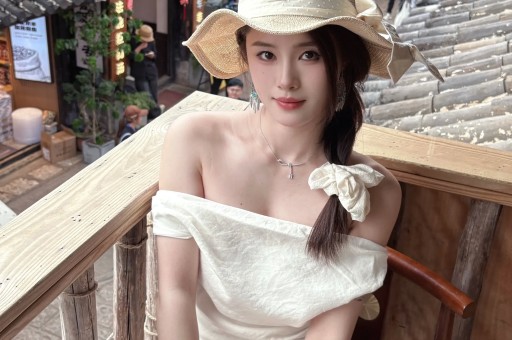 疑似张婉婷家暴宋宁峰张婉婷被曝多次对丈夫宋宁峰实施肢体暴力将踹飞3米远被拍到时面容憔悴脸上疑有伤痕